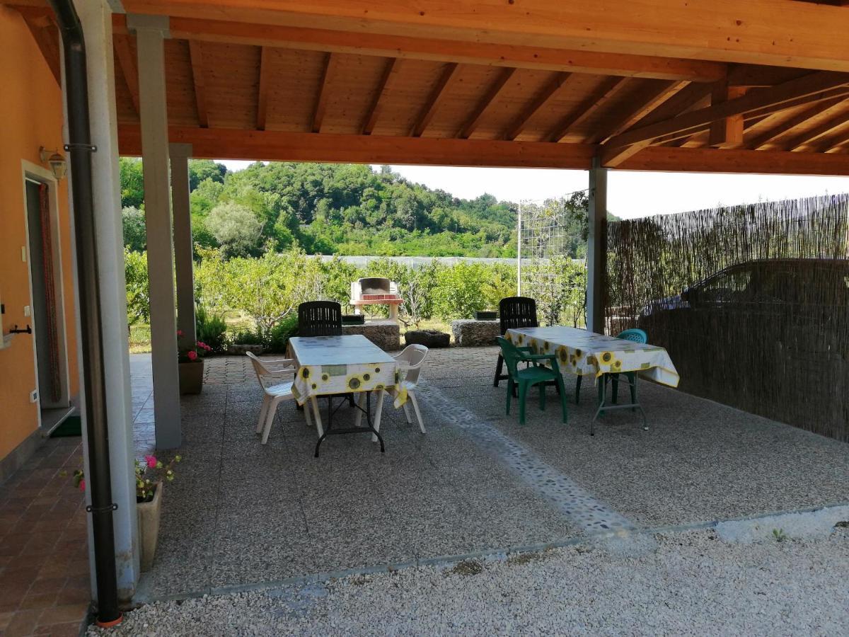 Cascina Legnago Trilocale A 6 Chilometri Da Salo' Apartment Villanuova sul clisi Bagian luar foto